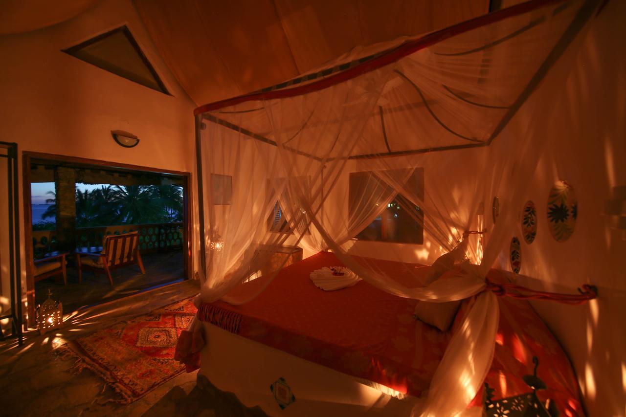 Kinasi Lodge Utende Ngoại thất bức ảnh