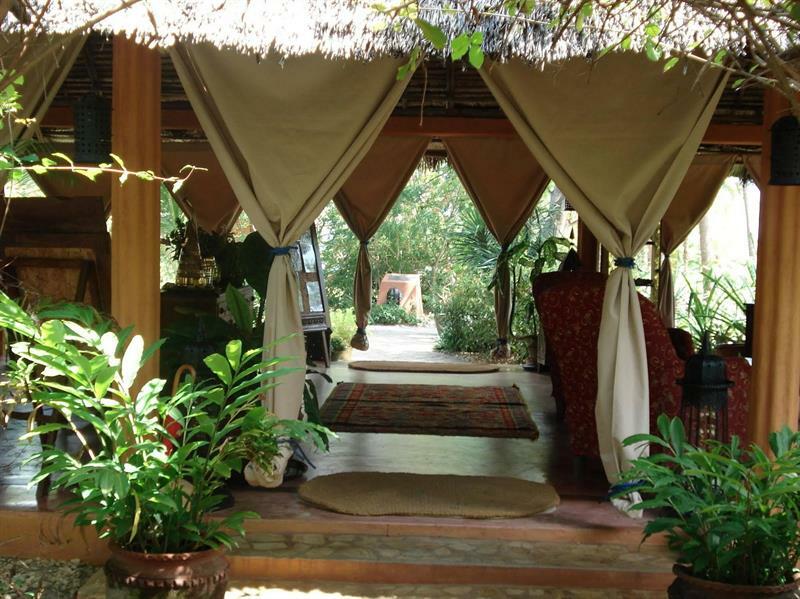 Kinasi Lodge Utende Ngoại thất bức ảnh